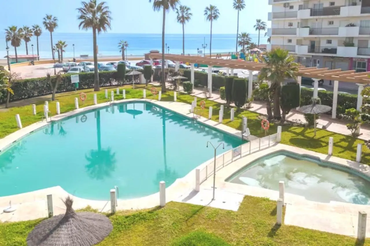28 Rooftop Apartment Close To The Beach Sabinillas San Luis de Sabinillas 0*,  Espagne